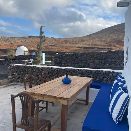 Finca Petite Vineyard Holiday home *